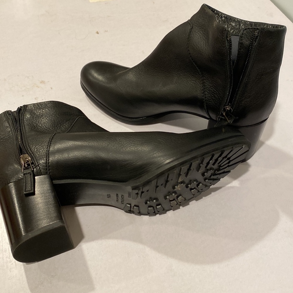Aquatalia Italy NEW black leather ankle zipper boots 🥾 & dust bag block heel - Picture 13 of 16